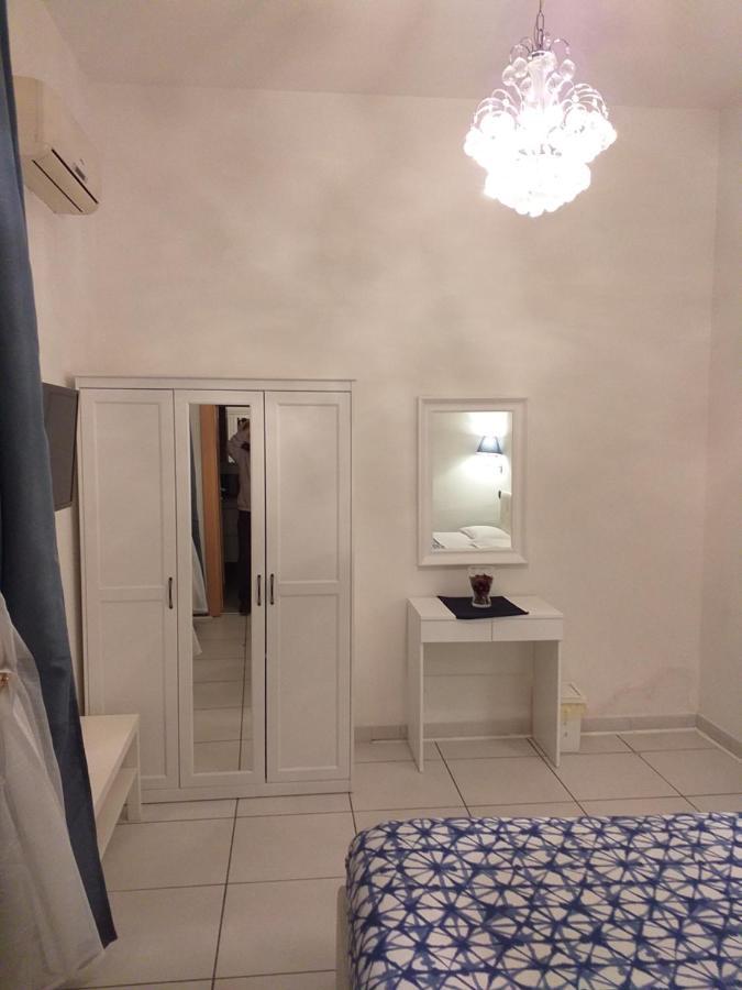 Beb Pantarei Bed & Breakfast Naples Exterior photo