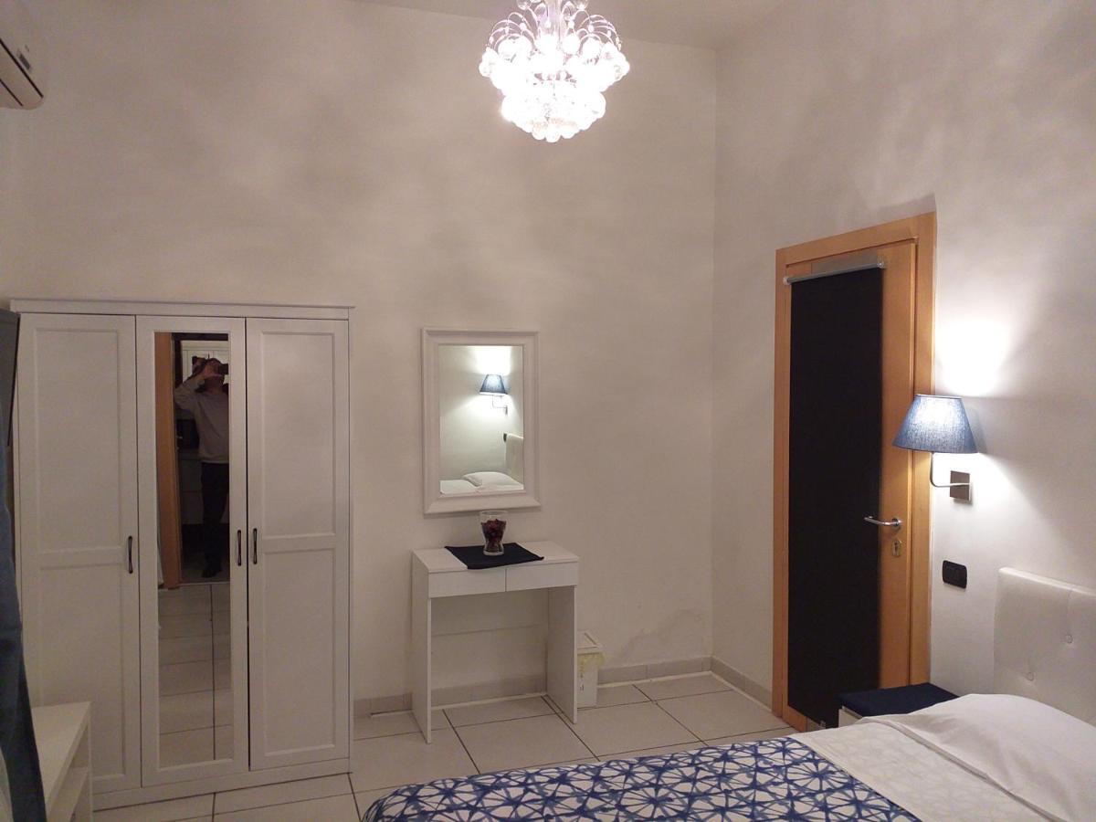 Beb Pantarei Bed & Breakfast Naples Exterior photo